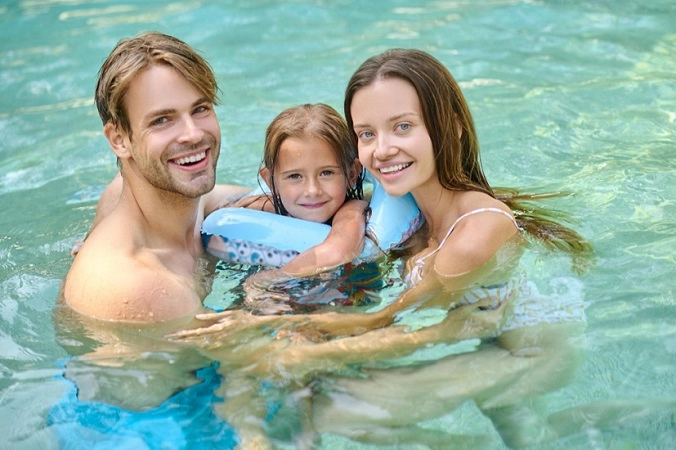 MyCond MID MSP piscină pompă de căldură familie vacanță