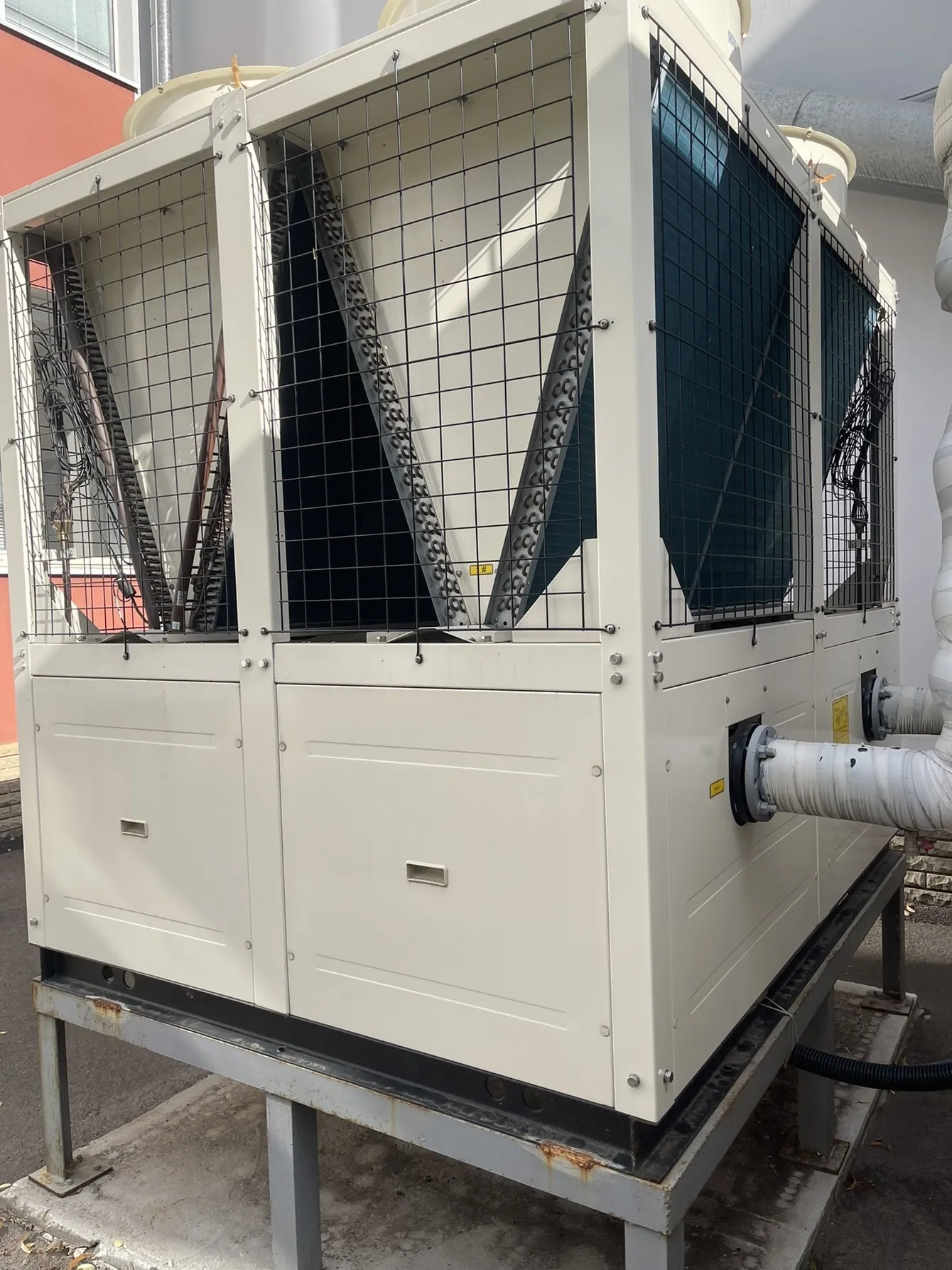 Instalație industrială cu pompă de căldură modulară Mycond STANDARD MCU