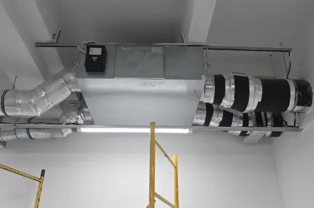 Centru comercial cu unități de ventilație cu recuperare de energie Mycond MVS
